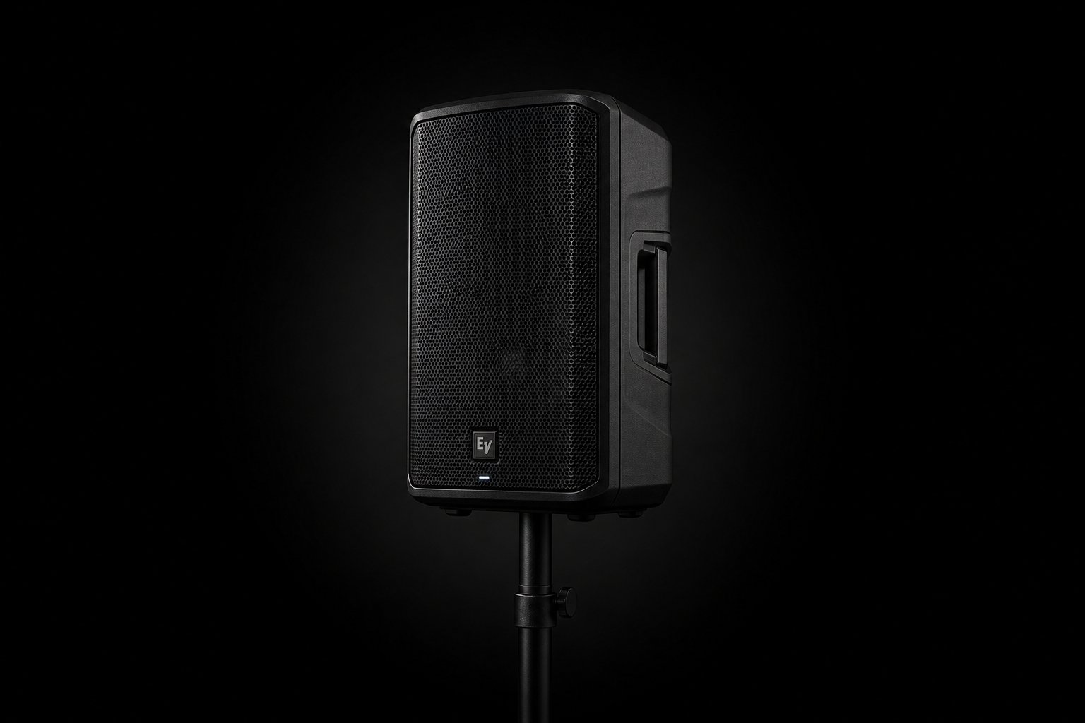 Powered PA speaker on stand
